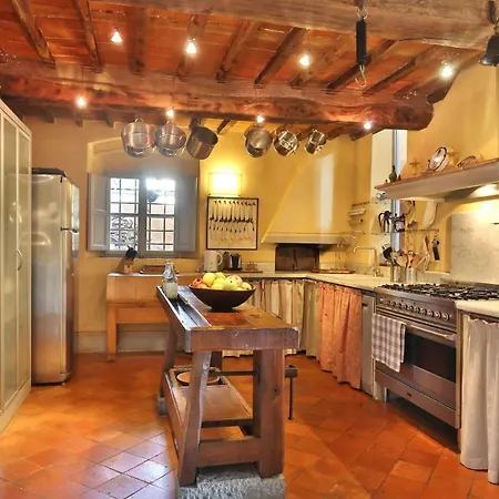 Castagnori Sleeps 7 Wifi Monsagrati